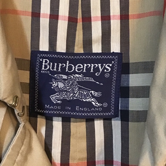 Burberry Beige Double-Breasted Trench Coat - Picture 2 of 9